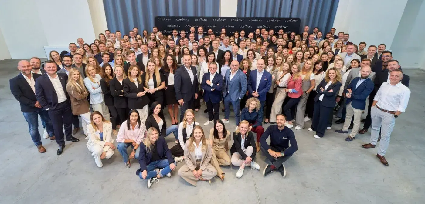 Zespół The Company na spotkaniu rocznym